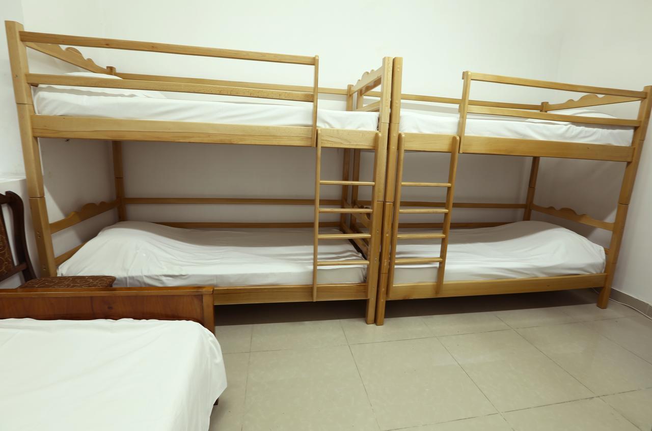 Byron Hostel Ереван Экстерьер фото