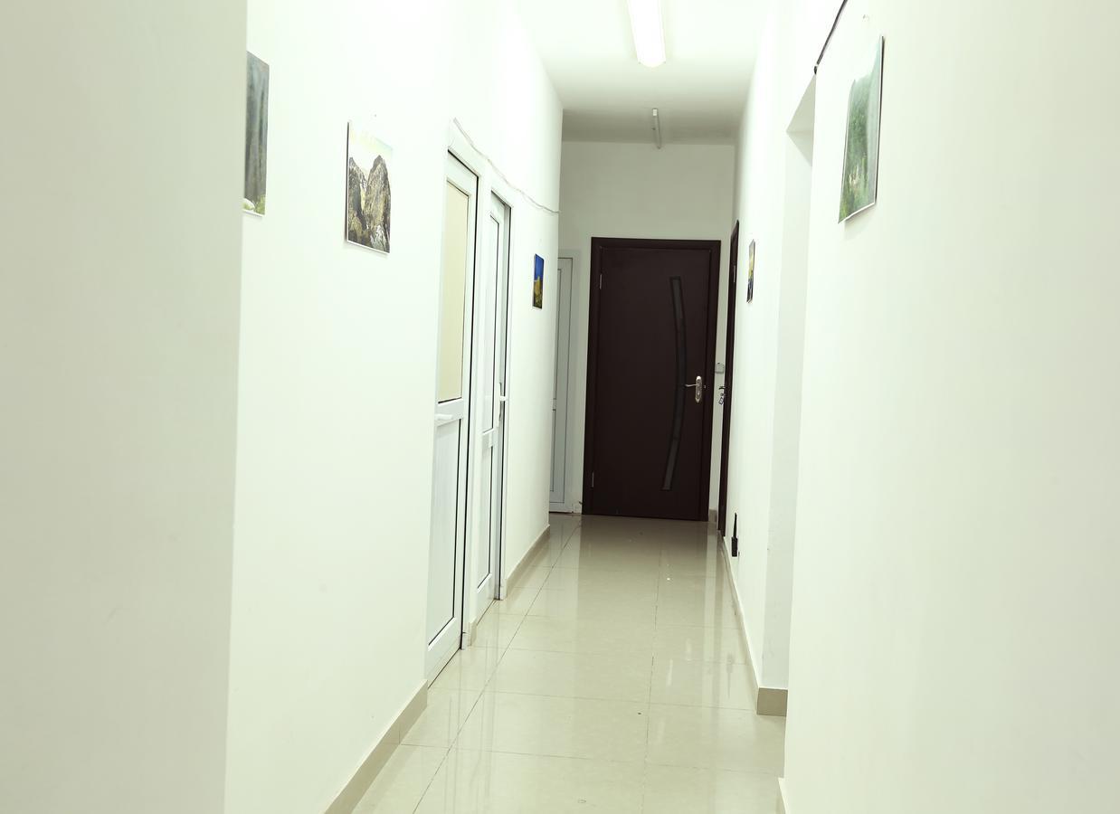 Byron Hostel Ереван Экстерьер фото